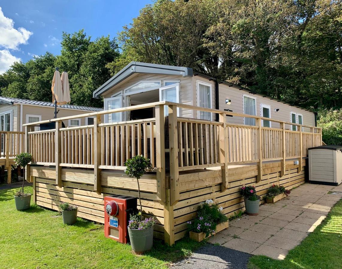 Lydstep Beach Bayview 3-Bedroom Holiday Home Tenby Zewnętrze zdjęcie